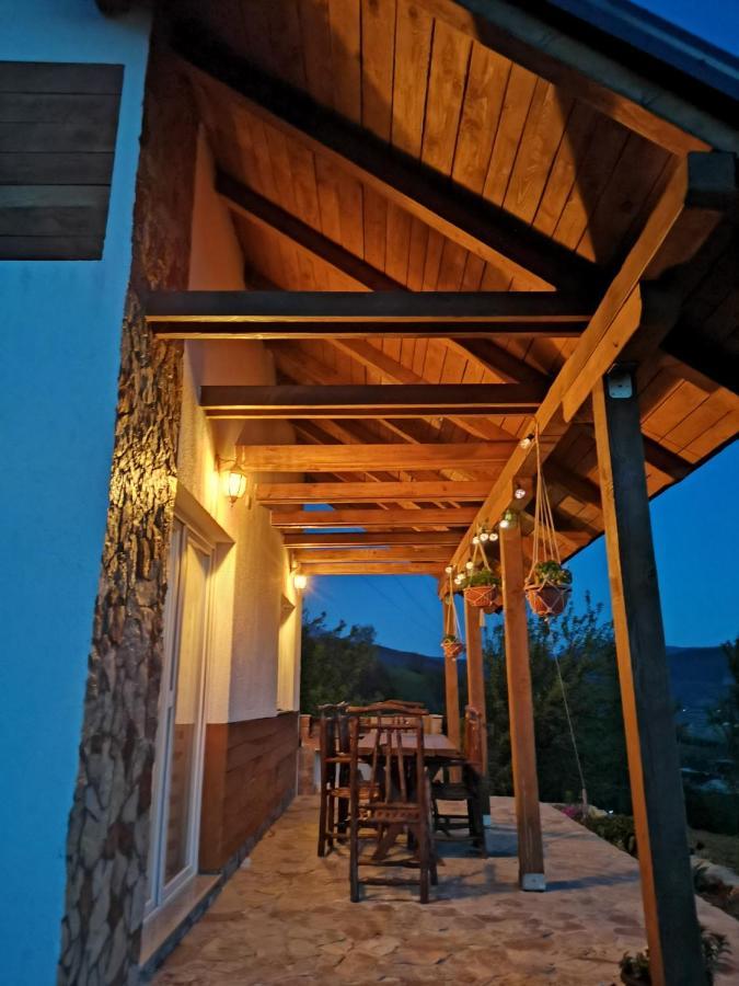 Nektar Park Villa Sara Bihać Екстериор снимка